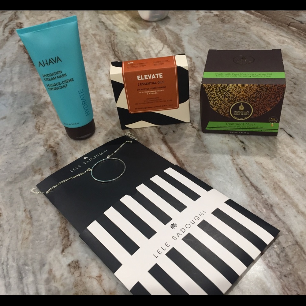 Fab Fit Fun box items